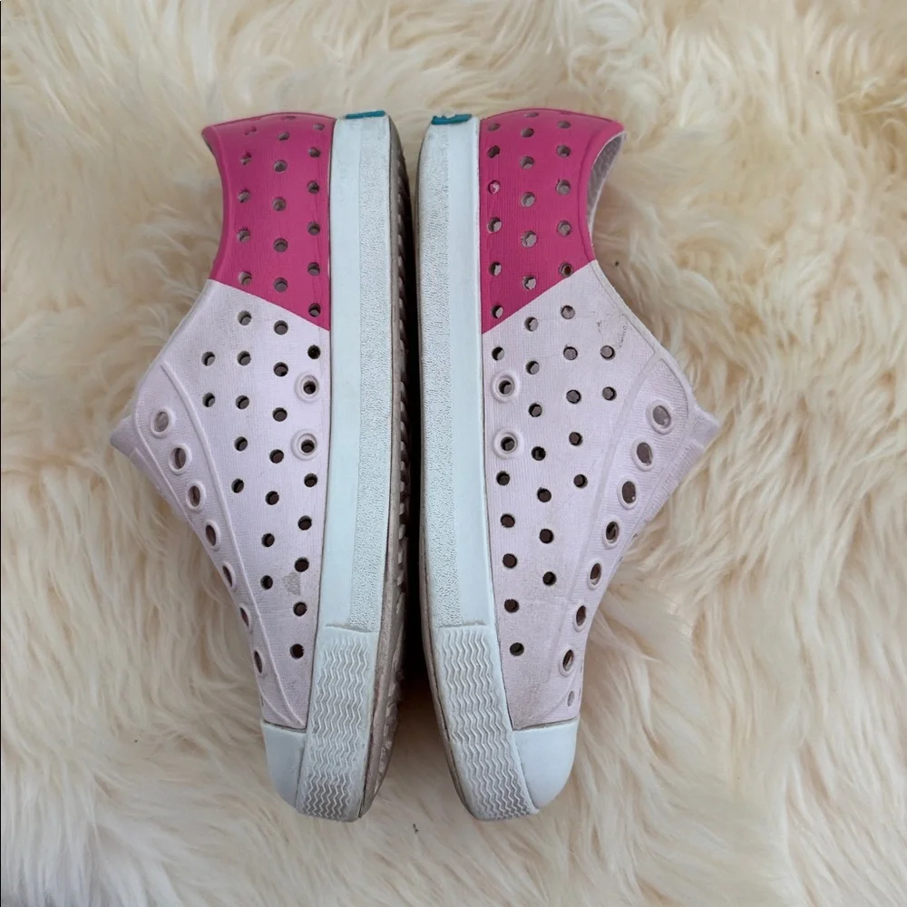 Native Shoes - Picture 5 of 5